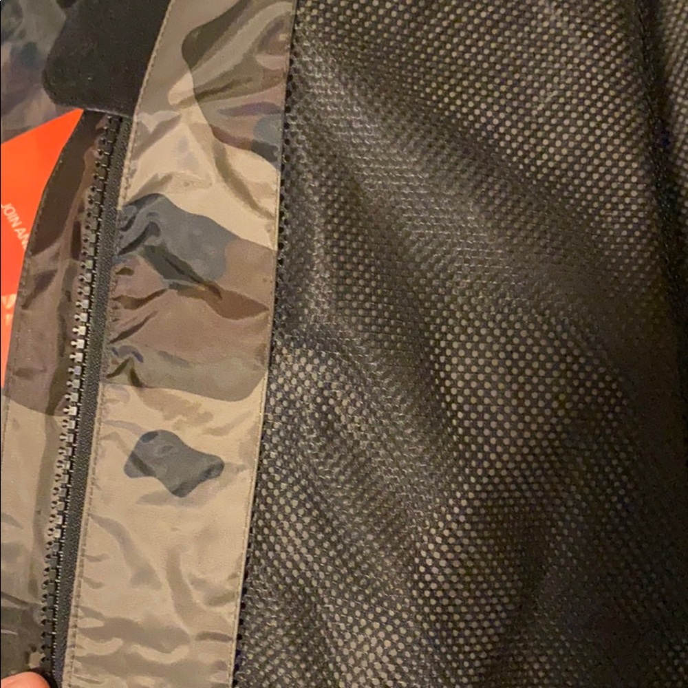 Rodeel Waterproof Jacket - Picture 7 of 8